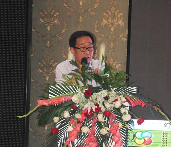 中國(guó)品牌第一人現(xiàn)身產(chǎn)業(yè)化發(fā)展論壇，共同分享饕餮智慧盛宴